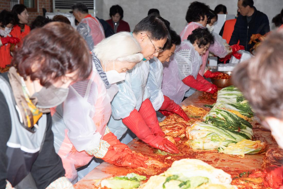 20251202_서3동 지역사회보장협의체, 사랑의 김장나눔 행사_5.jpg