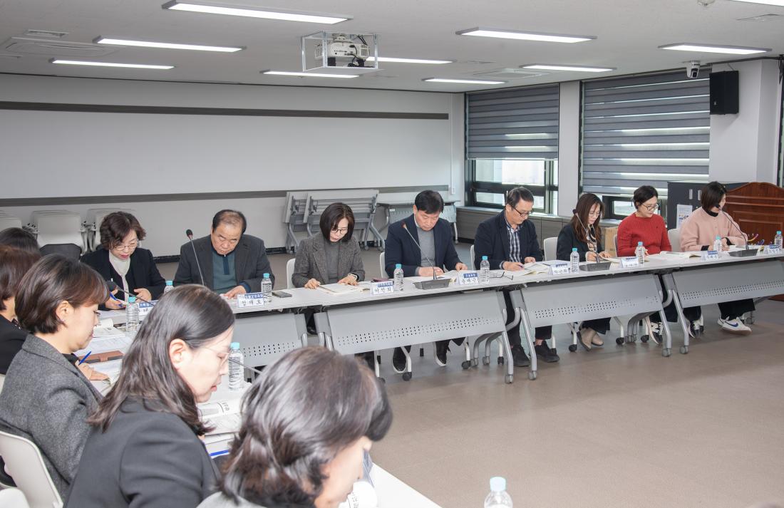 20251209_2025년 구청장 공약이행평가단 회의_23.jpg