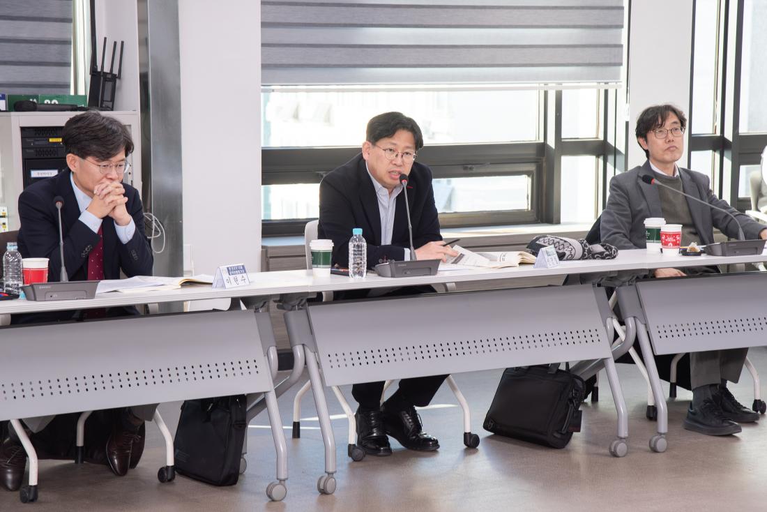 20251209_2025년 구청장 공약이행평가단 회의_27.jpg