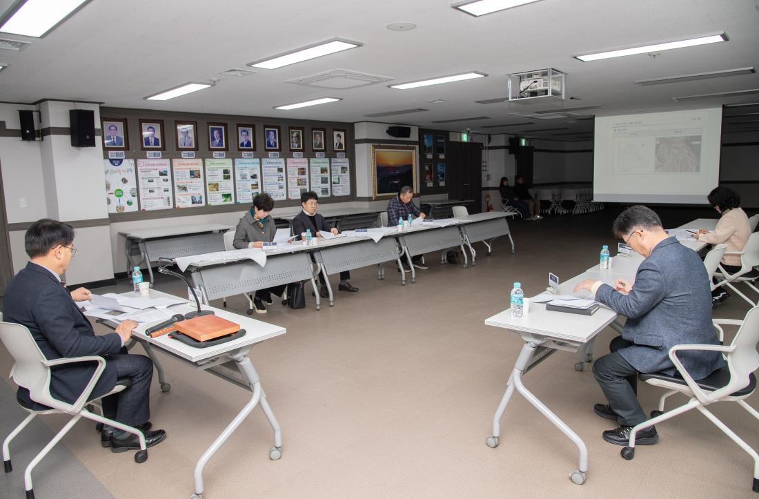 20251212_2025년 제3회 지적재조사위원회_8.jpg