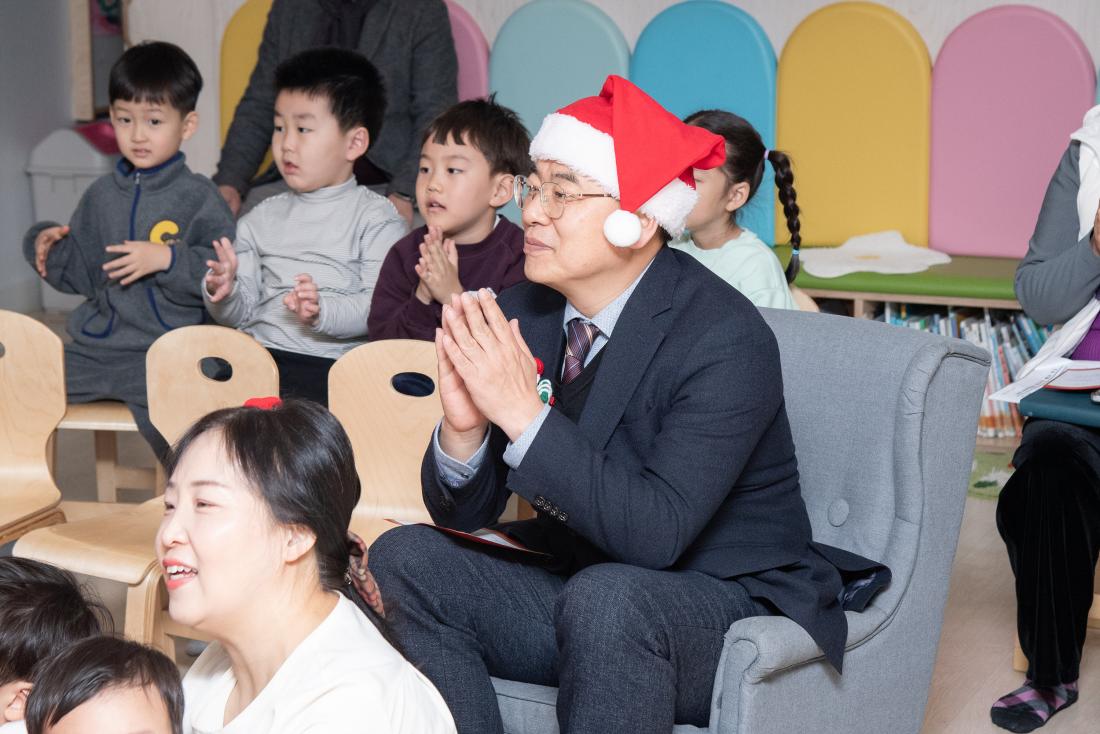 20251212_제1회 금정구청어린이집 행복나눔 예술제_3.jpg