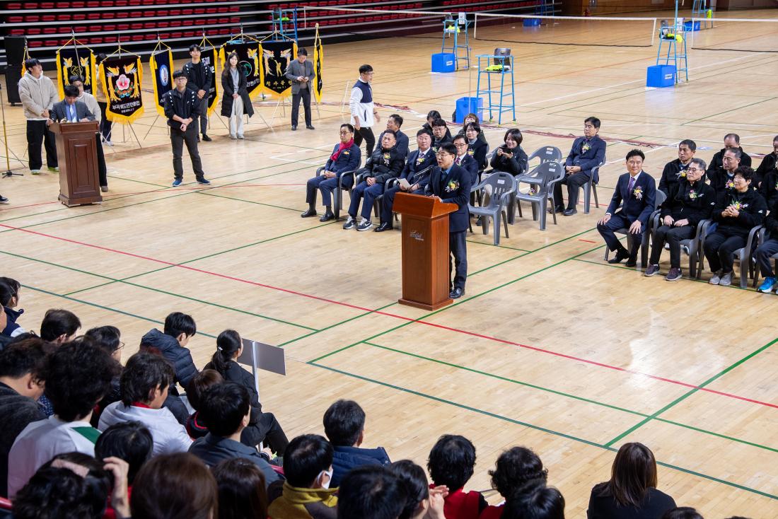 20251214_제32회 금정구청장기 배드민턴대회_9.jpg