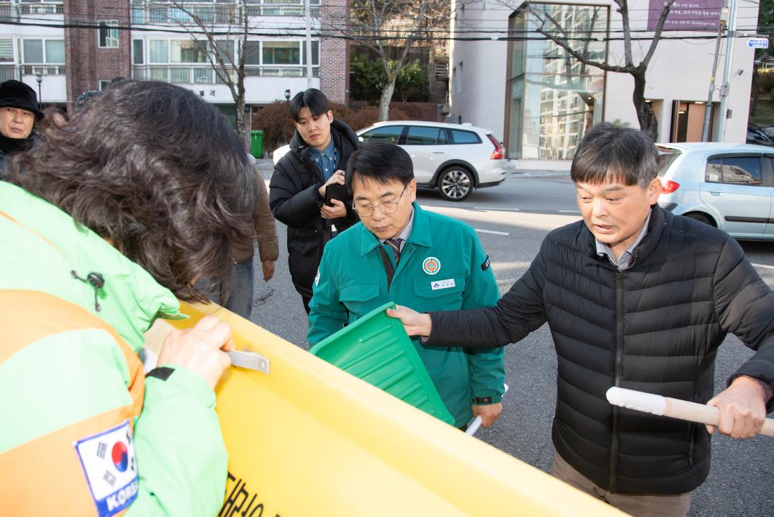 20251215_동절기 민생안정 현장방문_9.jpg