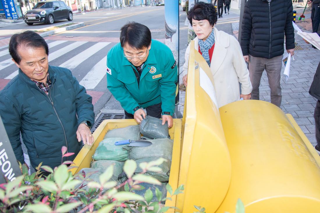 20251215_동절기 민생안정 현장방문_15.jpg