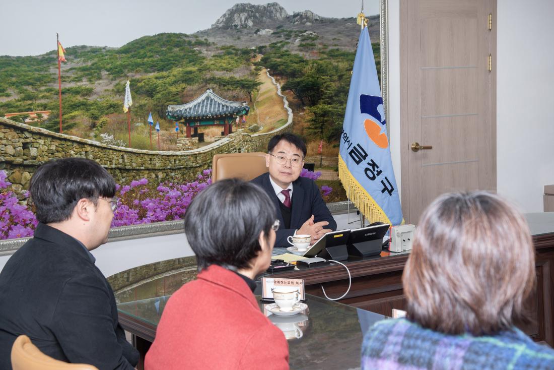 20251224_함께하는교회, 이웃돕기 성품 기탁_4.jpg