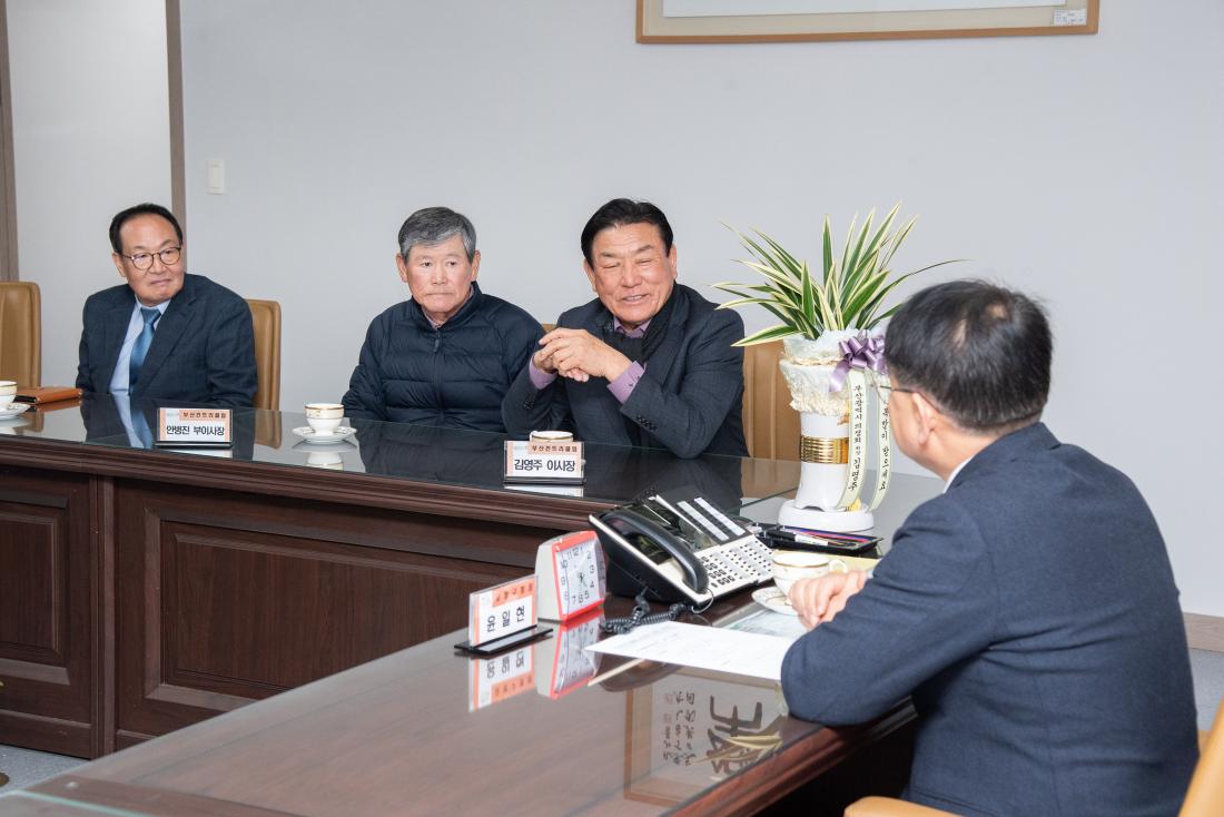 20251224_부산컨트리클럽, 이웃돕기 성금 기탁_6.jpg