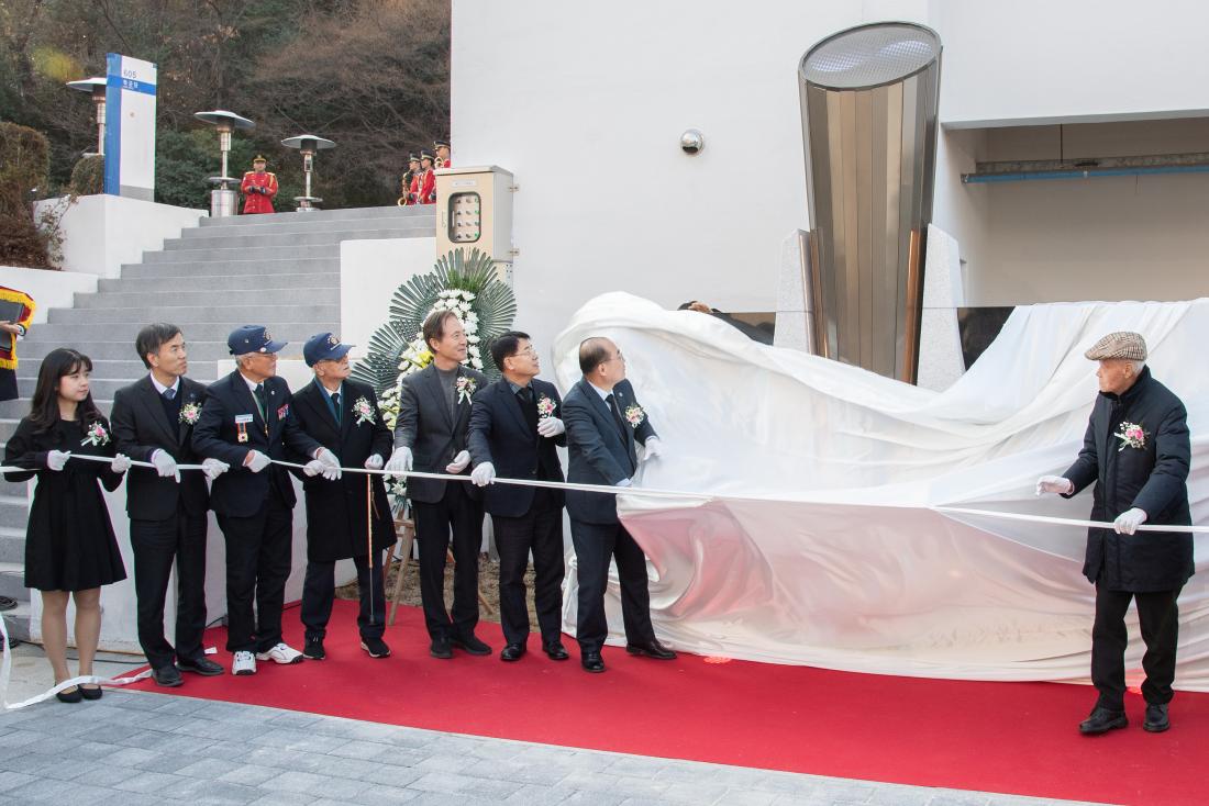 20251229_부산대학교 동문 6.25 참전유공자 명비 제막식_7.jpg