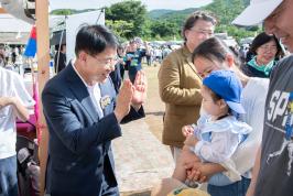 20250615_금정산성축제 부스방문_1.jpg