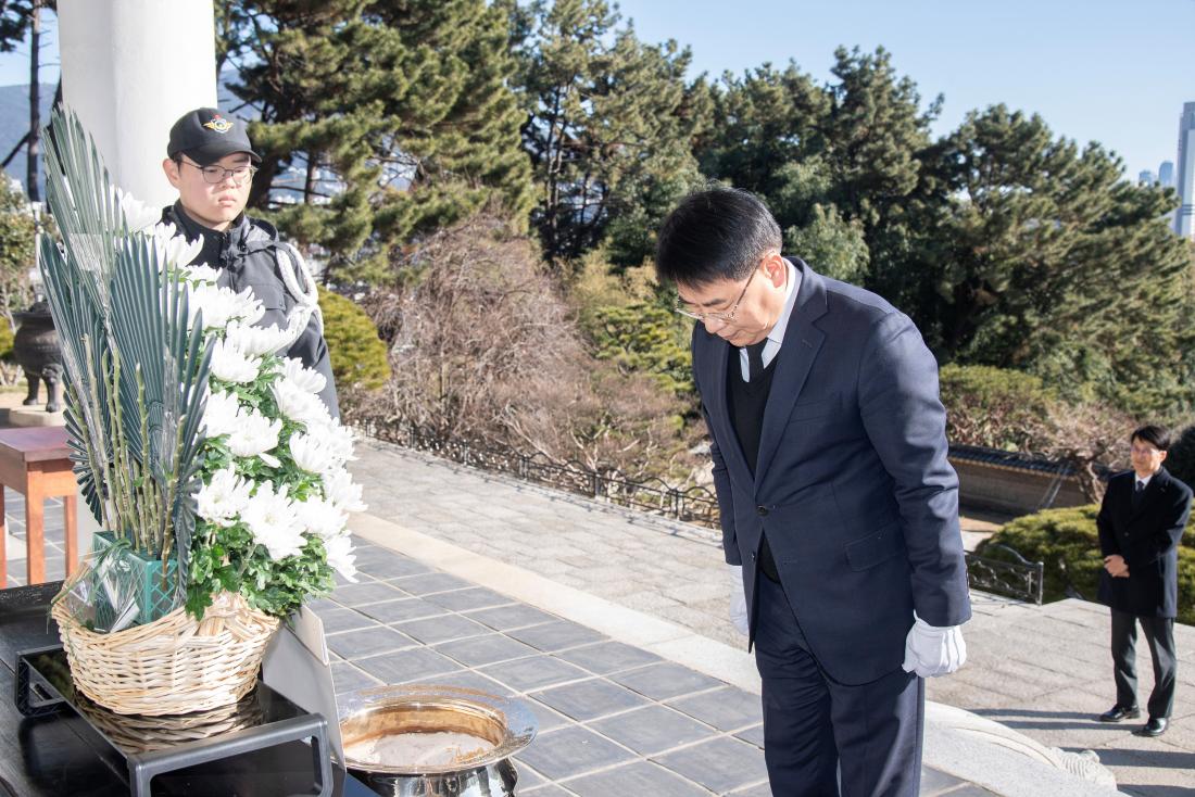 20260102_2026 신년 충렬사 참배_7.jpg