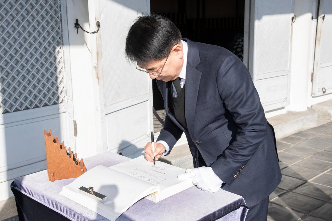 20260102_2026 신년 충렬사 참배_9.jpg