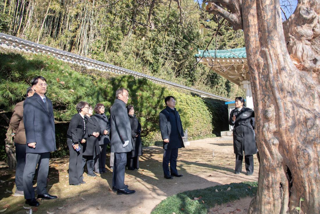 20260102_2026 신년 충렬사 참배_20.jpg