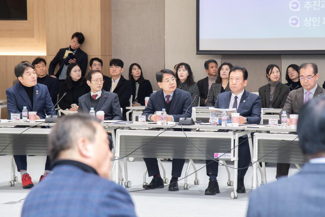 20260205_'부산형 공공지원 시장정비' 업무협약식_8.jpg