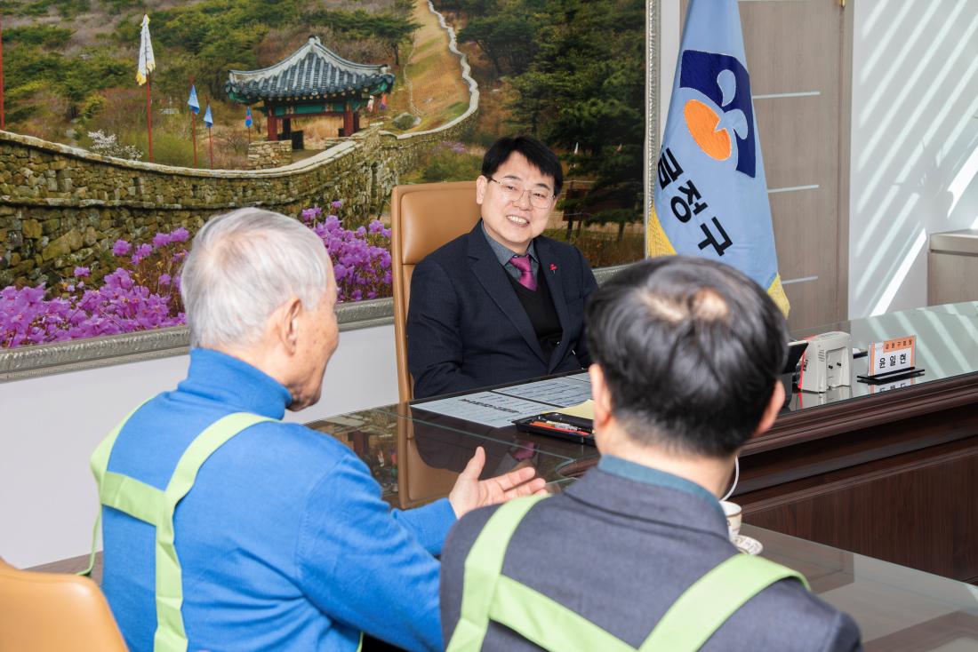 20260209_아름다운가게, 이웃돕기 성품 기탁식_5.jpg