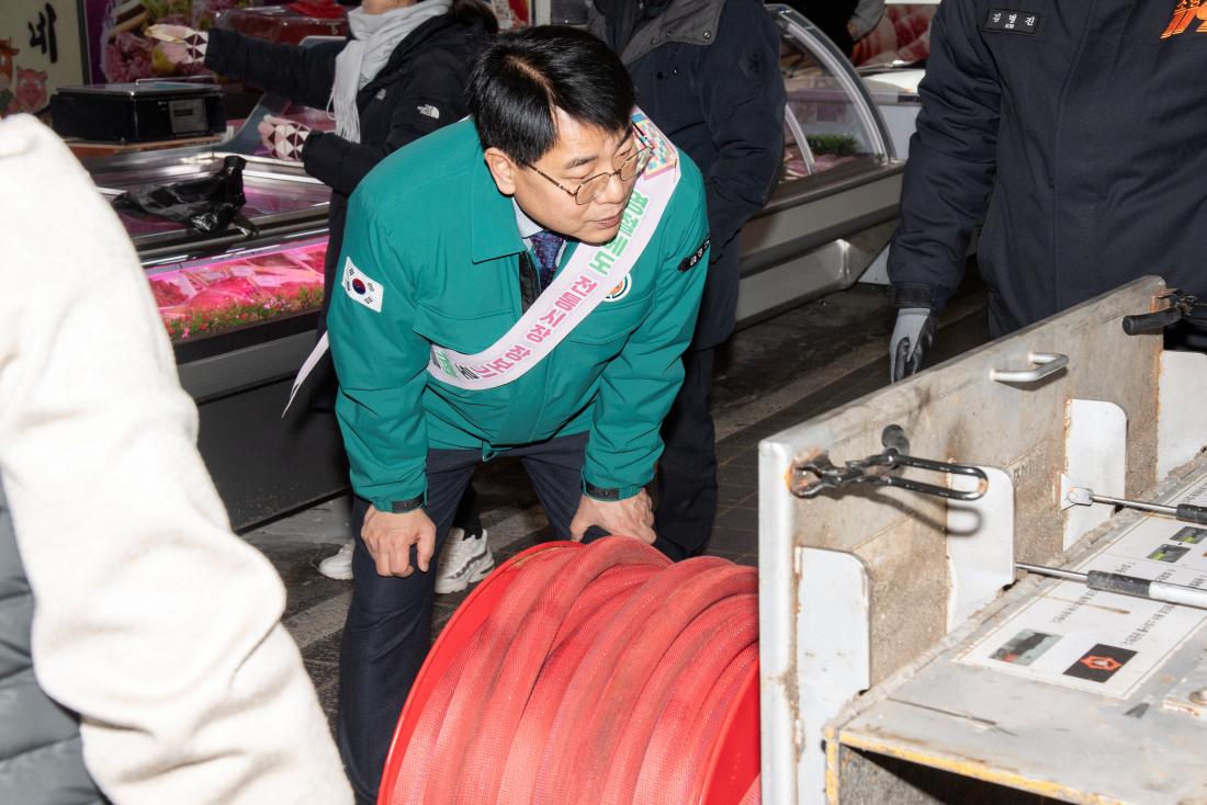 20260210_설맞이 전통시장 방문_18.jpg