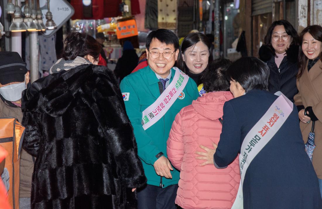 20260210_설맞이 전통시장 방문_24.jpg