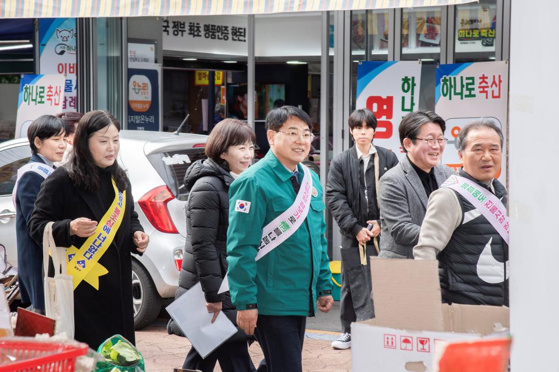 20260210_설맞이 전통시장 방문_12.jpg