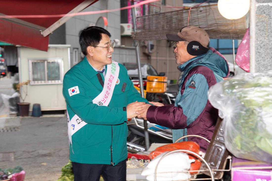 20260210_설맞이 전통시장 방문_33.jpg