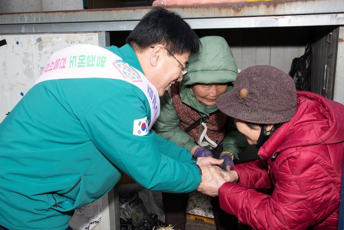 20260211_설 맞이 전통시장 현장 방문_6.jpg