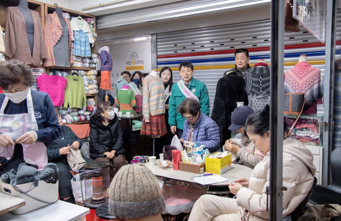 20260212_설 맞이 전통시장 방문_27.jpg