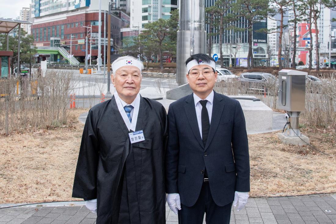 20260301_제107주년 3.1절 기념 대형태극기 게양식_26.jpg