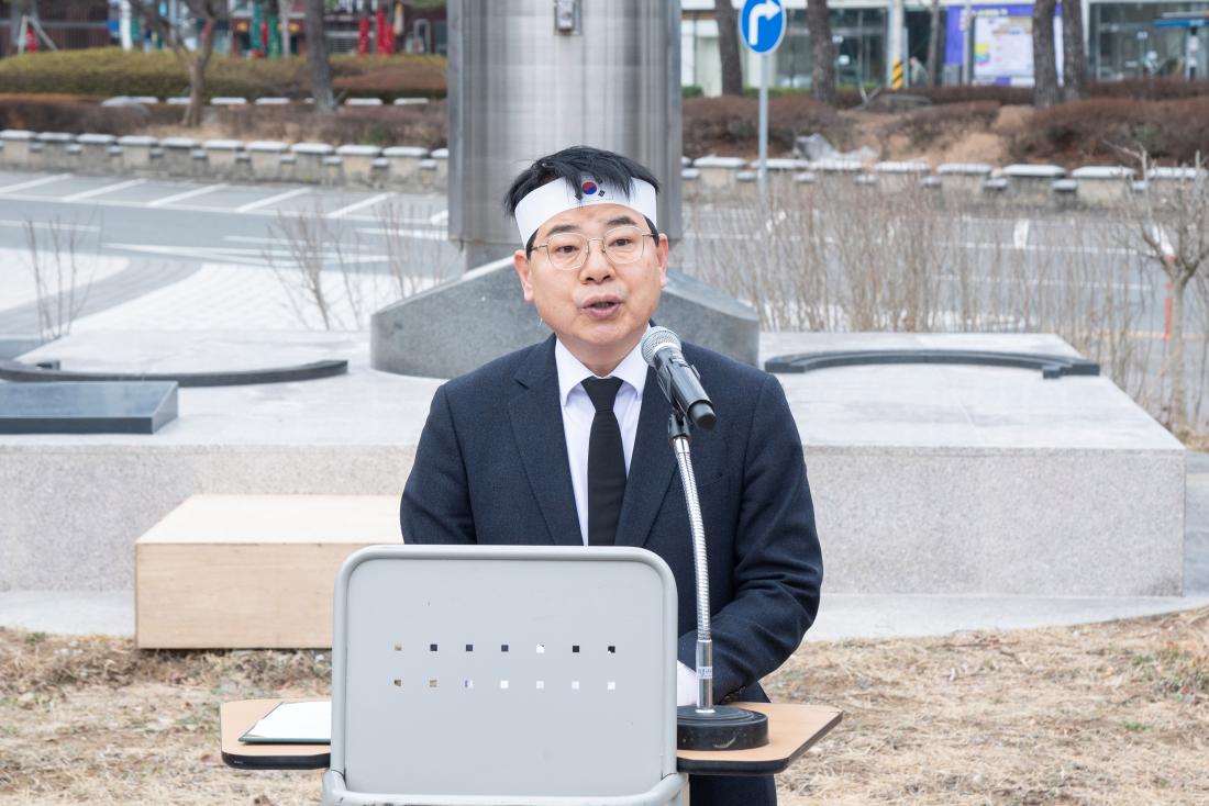 20260301_제107주년 3.1절 기념 대형태극기 게양식_27.jpg