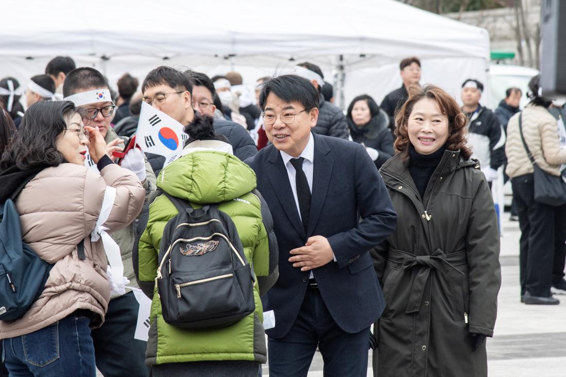 20260301_제107주년 3.1절 기념 대형태극기 게양식_12.jpg