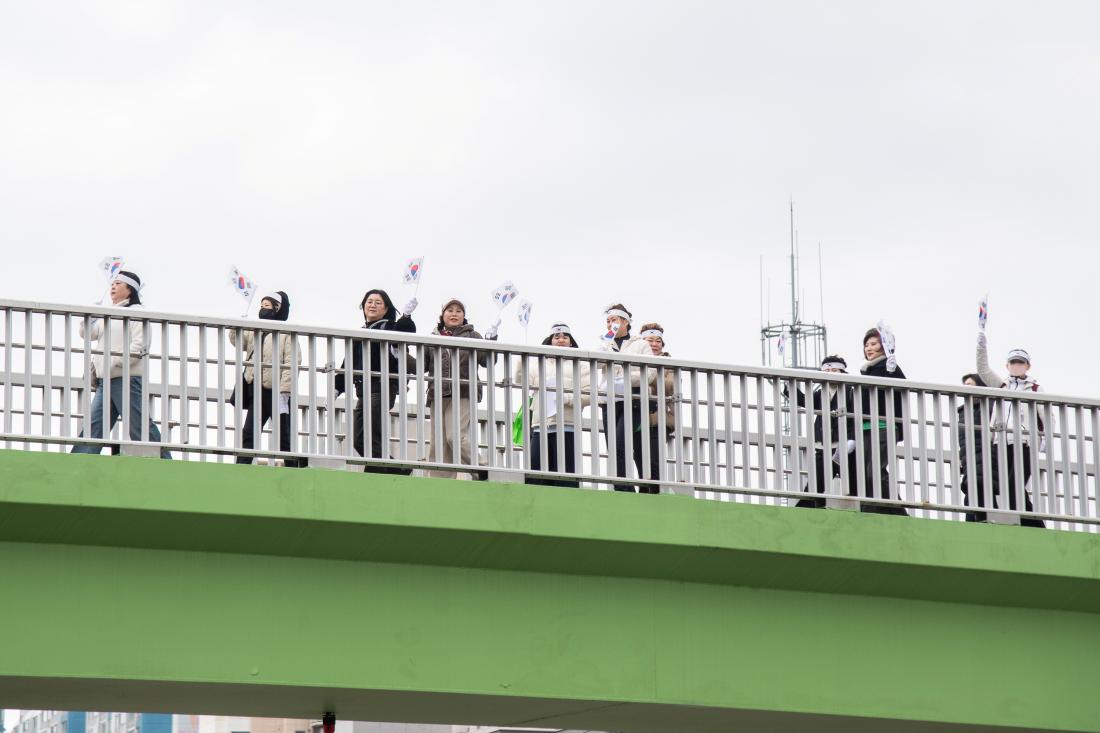 20260301_제107주년 3.1절 기념 대형태극기 게양식_44.jpg