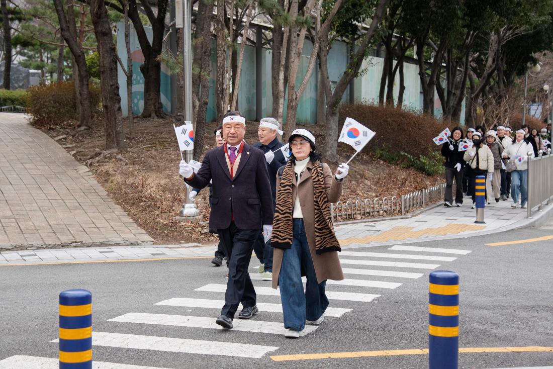 20260301_제107주년 3.1절 기념 대형태극기 게양식_45.jpg