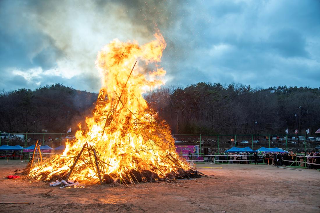 20260303_정월대보름 달집태우기_10.jpg