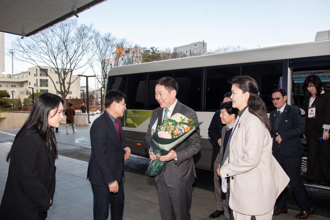 20260313_몽골 울람바트로시 바이앙걸구, 금정구 방문 간담회_5.jpg