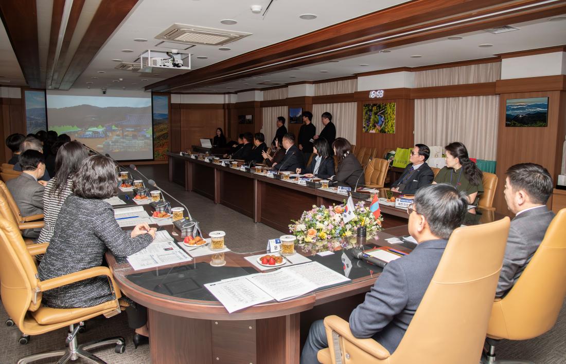 20260313_몽골 울람바트로시 바이앙걸구, 금정구 방문 간담회_25.jpg