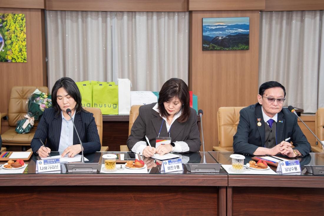 20260313_몽골 울람바트로시 바이앙걸구, 금정구 방문 간담회_30.jpg