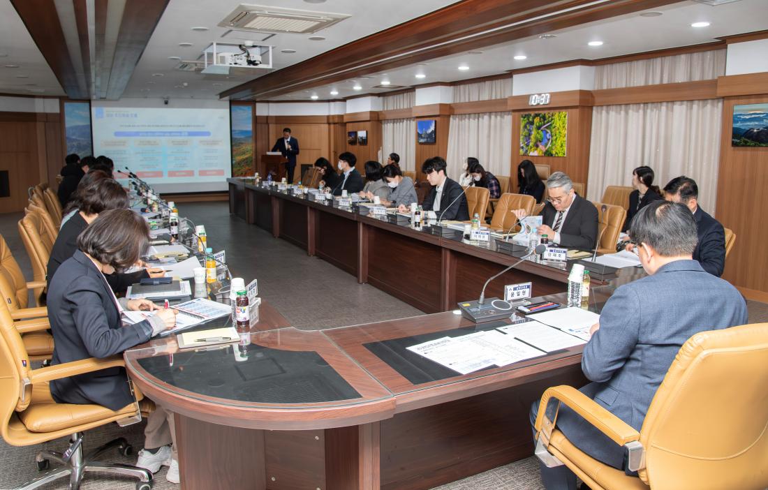 20260325_제2차(2026~2030) 금정구 청년정책 기본계획 수립 연구용역 최종보고회_8.jpg