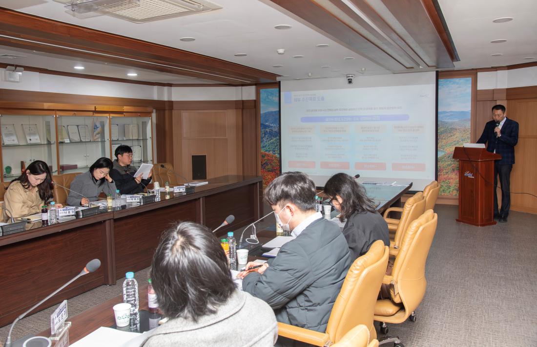 20260325_제2차(2026~2030) 금정구 청년정책 기본계획 수립 연구용역 최종보고회_10.jpg