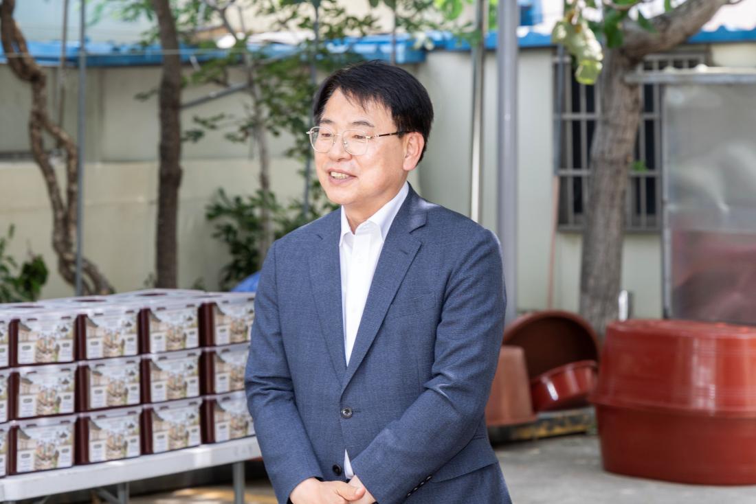 20260610_금사회동동 새마을부녀회 사랑의 김치나눔 행사_7.jpg
