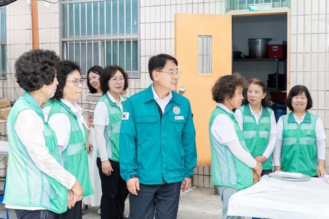 20260617_사랑의 삼계탕 나눔행사_4.jpg
