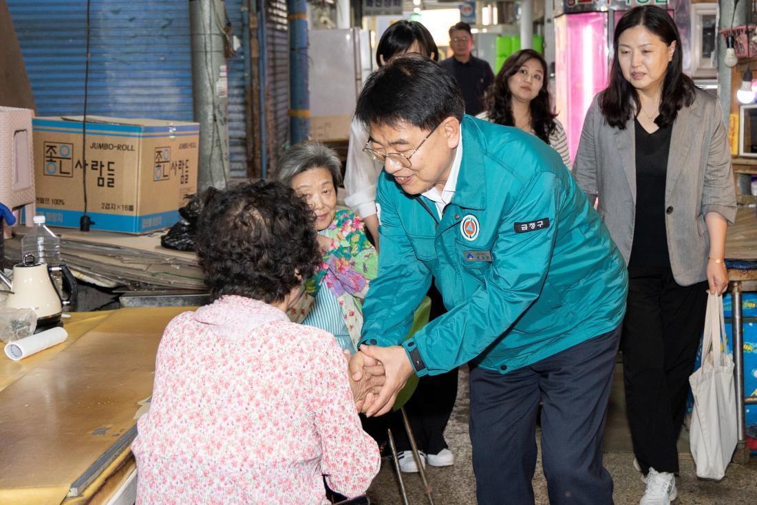20260623_전통시장 민생현장 방문_3_2.jpg