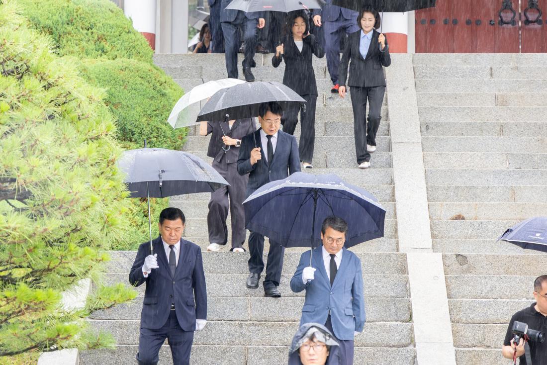 20260701_민선9기 취임 기념 충렬사 참배_10.jpg