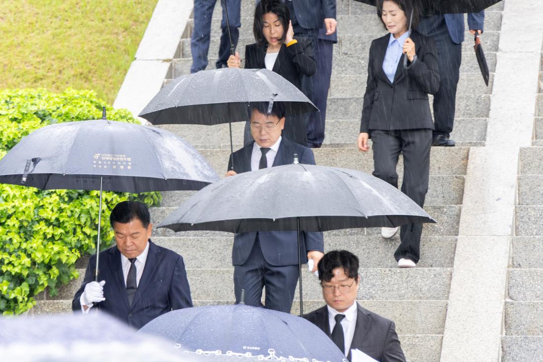 20260701_민선9기 취임 기념 충렬사 참배_9.jpg