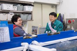 20260212_설 맞이 전통시장 방문_1.jpg